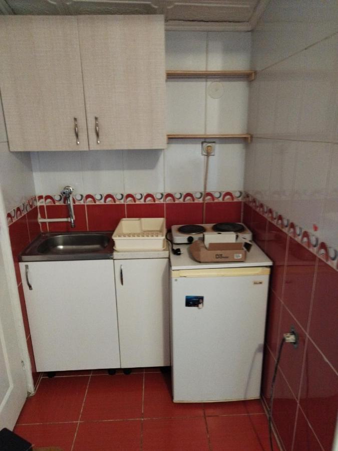 Small Apartment Private Bathroom Strong Wi-Fi Belgrád Kültér fotó